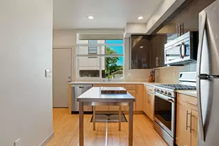 6911 California Ave SW, Seattle, WA 98136 - Photo 8