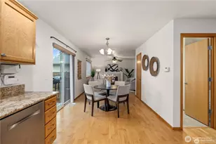 1136 Homestead Dr, Burlington, WA 98233 - Photo 12