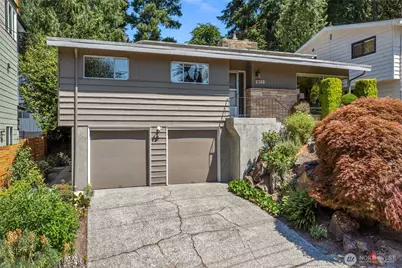 2360 NE 90th Street, Seattle, WA 98115 - Photo 2