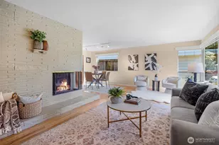2360 NE 90th St, Seattle, WA 98115 - Photo 4