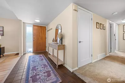 2360 NE 90th Street, Seattle, WA 98115 - Photo 18
