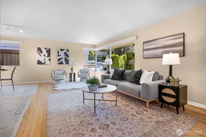 2360 NE 90th Street, Seattle, WA 98115 - Photo 8
