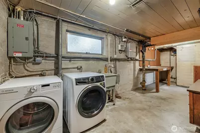 2360 NE 90th Street, Seattle, WA 98115 - Photo 28