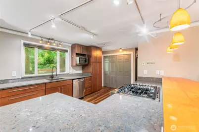 3202 19th Street, Bremerton, WA 98312 - Photo 12