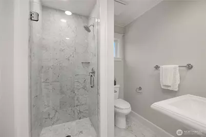 525 W Prospect Street #A, Seattle, WA 98119 - Photo 20