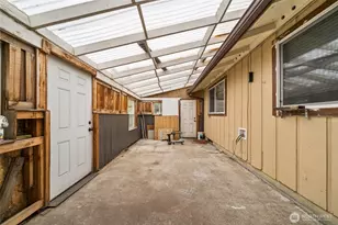 761 S 92nd St, Tacoma, WA 98444 - Photo 16