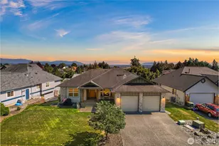 2561 Lakeridge Dr, Ferndale, WA 98248 - Photo 1