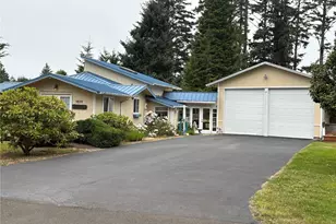 1511 E 30th St, Seaview, WA 98644 - Photo 1