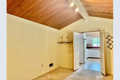1511 E 30th Street, Seaview, WA 98644 - Photo 10