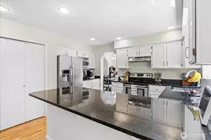 18223 Yew Way, Snohomish, WA 98296 - Photo 10