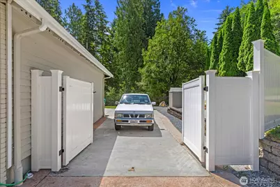 18223 Yew Way, Snohomish, WA 98296 - Photo 36