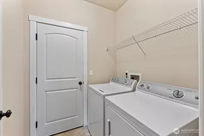 17820 35th Avenue E, Tacoma, WA 98446 - Photo 28