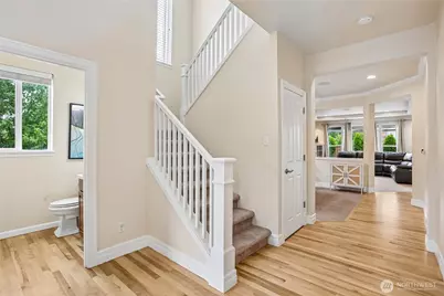 15621 36th Avenue SE, Bothell, WA 98012 - Photo 2