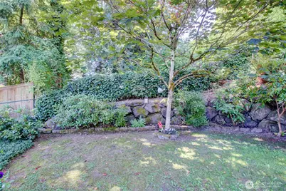 5208 213th Place SW, Mountlake Terrace, WA 98043 - Photo 32