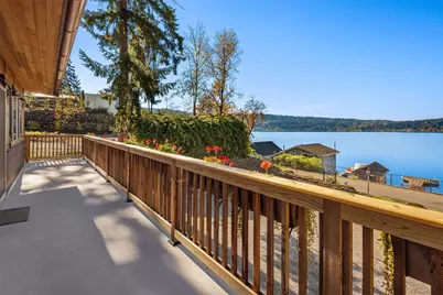 2717 E Lake Sammamish Parkway SE, Sammamish, WA 98075 - Photo 14