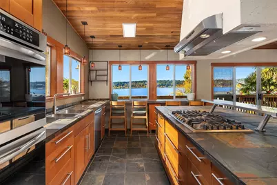 2717 E Lake Sammamish Parkway SE, Sammamish, WA 98075 - Photo 8