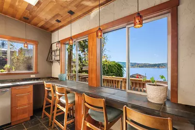 2717 E Lake Sammamish Parkway SE, Sammamish, WA 98075 - Photo 10