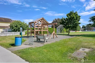 2274 Dogwood Street, Lynden, WA 98264 - Photo 26