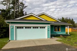 744 SE Evergreen Ave, Ocean Shores, WA 98502 - Photo 1