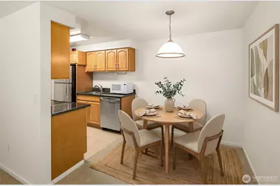 11208 NE 68th #114, Kirkland, WA 98033 - Photo 4