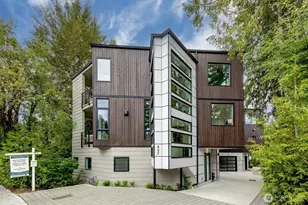 427 102nd Ave SE, Bellevue, WA 98004 - Photo 2