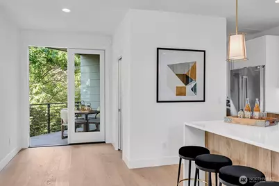 427 102nd Avenue SE, Bellevue, WA 98004 - Photo 14