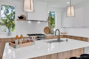 427 102nd Ave SE, Bellevue, WA 98004 - Photo 8