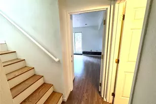 4016 Burton Pl W, Seattle, WA 98199 - Photo 16