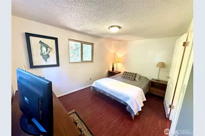 4016 Burton Place W, Seattle, WA 98199 - Photo 12