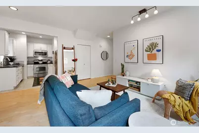 2110 California Avenue SW #C, Seattle, WA 98116 - Photo 12