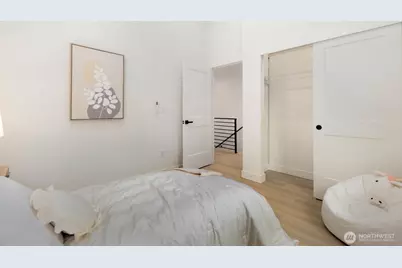 13321 3rd Avenue NE, Seattle, WA 98125 - Photo 20
