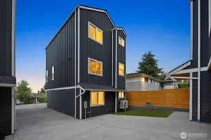 13321 3rd Ave NE, Seattle, WA 98125 - Photo 38