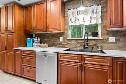 21827 Crest Lane SE, Yelm, WA 98597 - Photo 10
