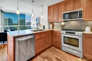 10610 NE 9th Pl, Bellevue, WA 98004 - Photo 6