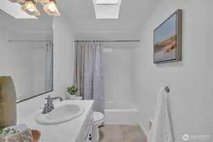 2315 B Franklin Ave E, Seattle, WA 98102 - Photo 30