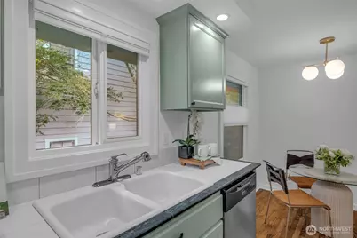 2315 B Franklin Avenue E #B, Seattle, WA 98102 - Photo 12