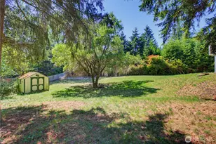19203 108th St E, Bonney Lake, WA 98391 - Photo 36