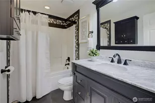 19203 108th St E, Bonney Lake, WA 98391 - Photo 16