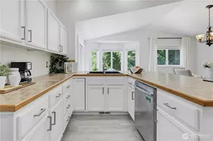 19203 108th St E, Bonney Lake, WA 98391 - Photo 8