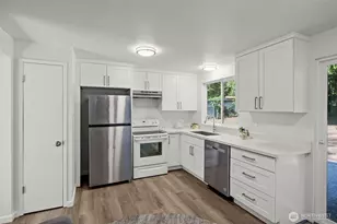 936 210th Ave NE, Sammamish, WA 98074 - Photo 12