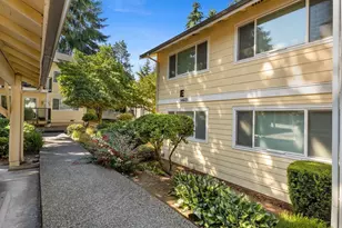 14601 NE 50th Pl, Bellevue, WA 98007 - Photo 2