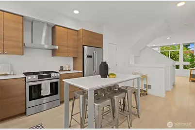 3551 Wallingford Avenue N, Seattle, WA 98103 - Photo 6