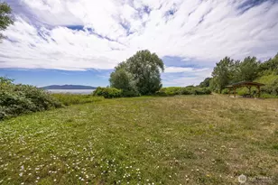 3919 Cliffside Dr, Bellingham, WA 98225 - Photo 12