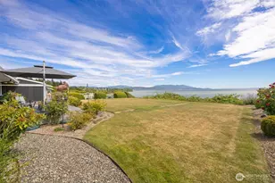 3919 Cliffside Dr, Bellingham, WA 98225 - Photo 14