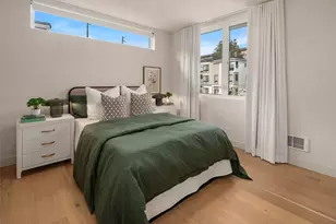 454 NE 40th St, Seattle, WA 98105 - Photo 24