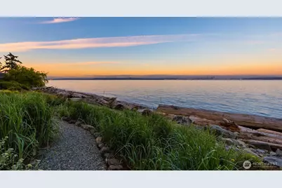 5128 Rockaway Beach Road NE, Bainbridge Island, WA 98110 - Photo 36