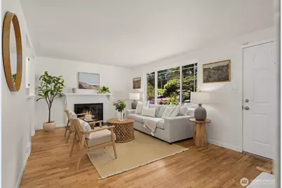 14032 Stone Avenue N, Seattle, WA 98133 - Photo 4