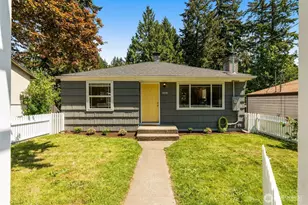 14032 Stone Ave N, Seattle, WA 98133 - Photo 1