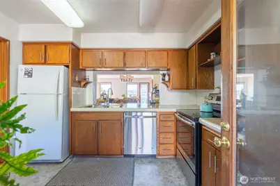 395 NE Washington Avenue, Chehalis, WA 98532 - Photo 4