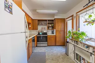 395 NE Washington Ave, Chehalis, WA 98532 - Photo 2